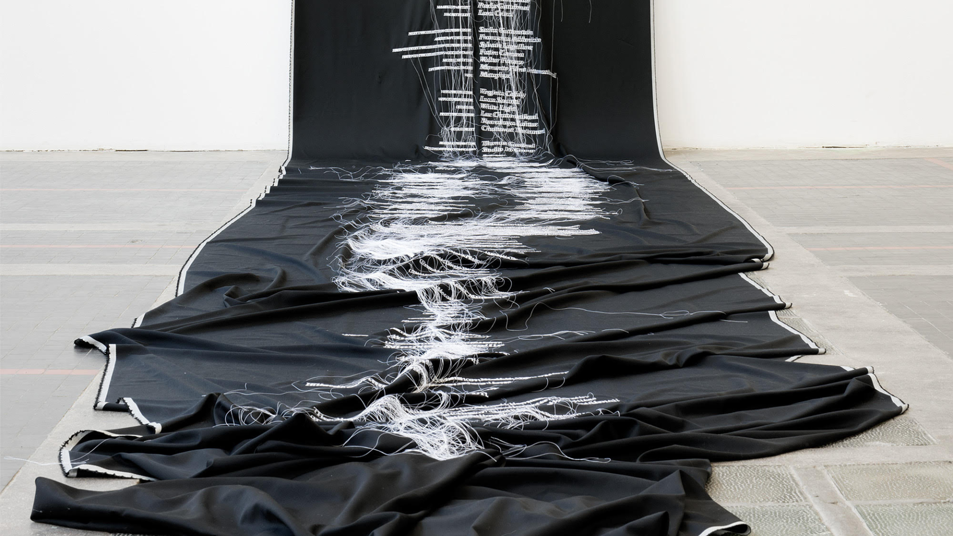 Haunting of Painting - Wystawa